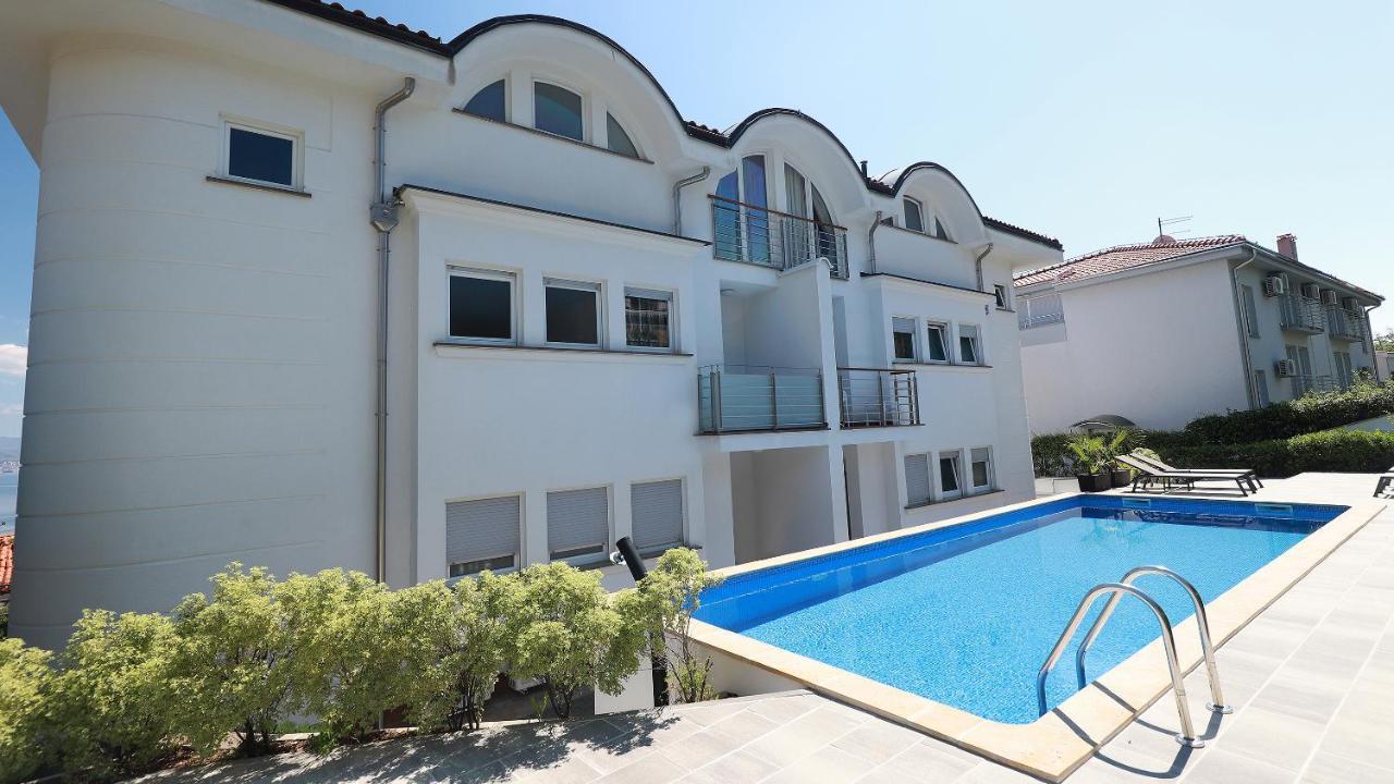 Sea View Apartment In Ичичи Экстерьер фото