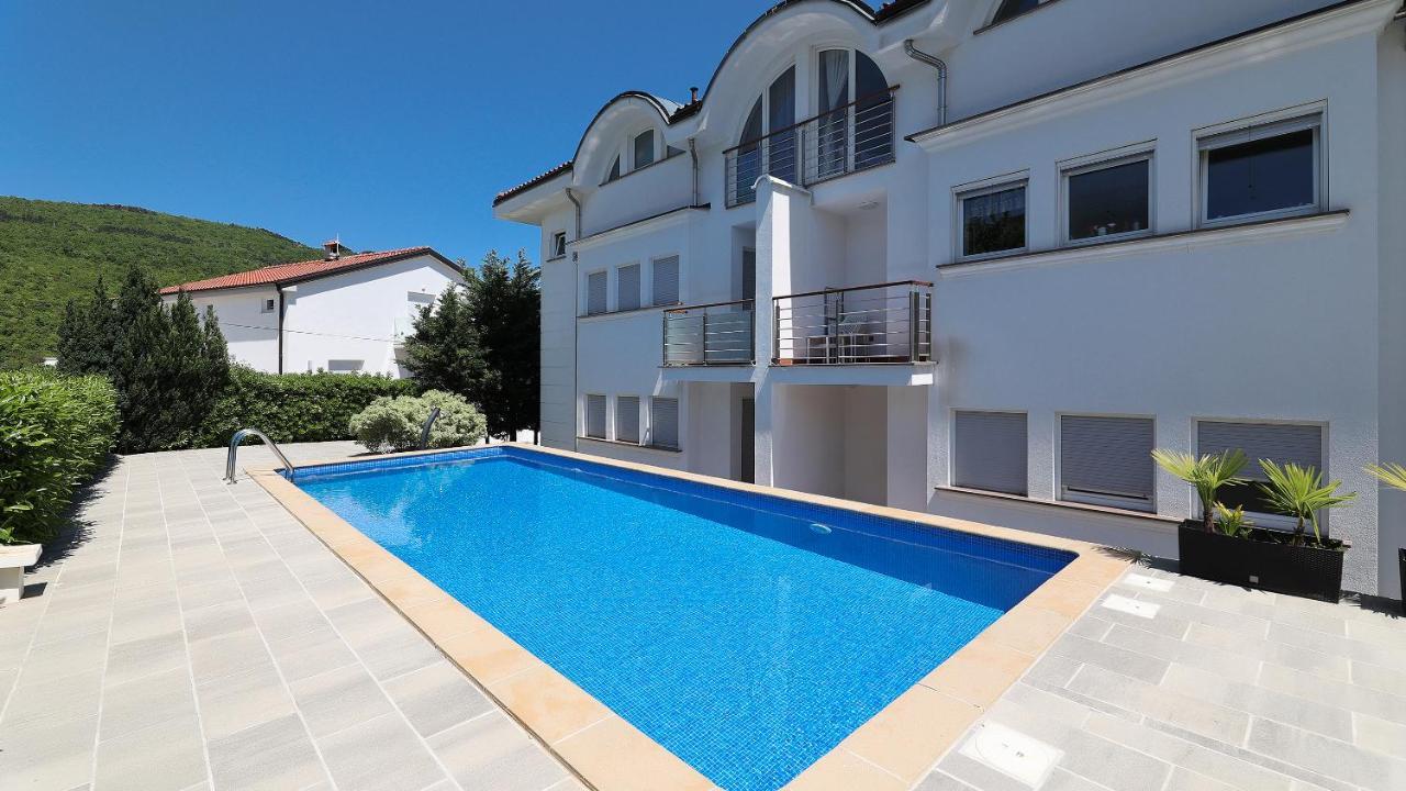 Sea View Apartment In Ичичи Экстерьер фото