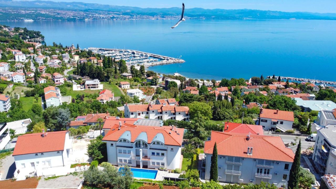 Sea View Apartment In Ичичи Экстерьер фото