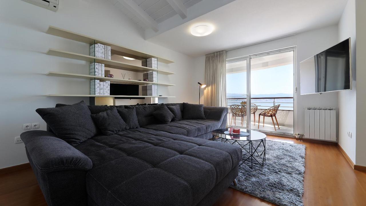Sea View Apartment In Ичичи Экстерьер фото