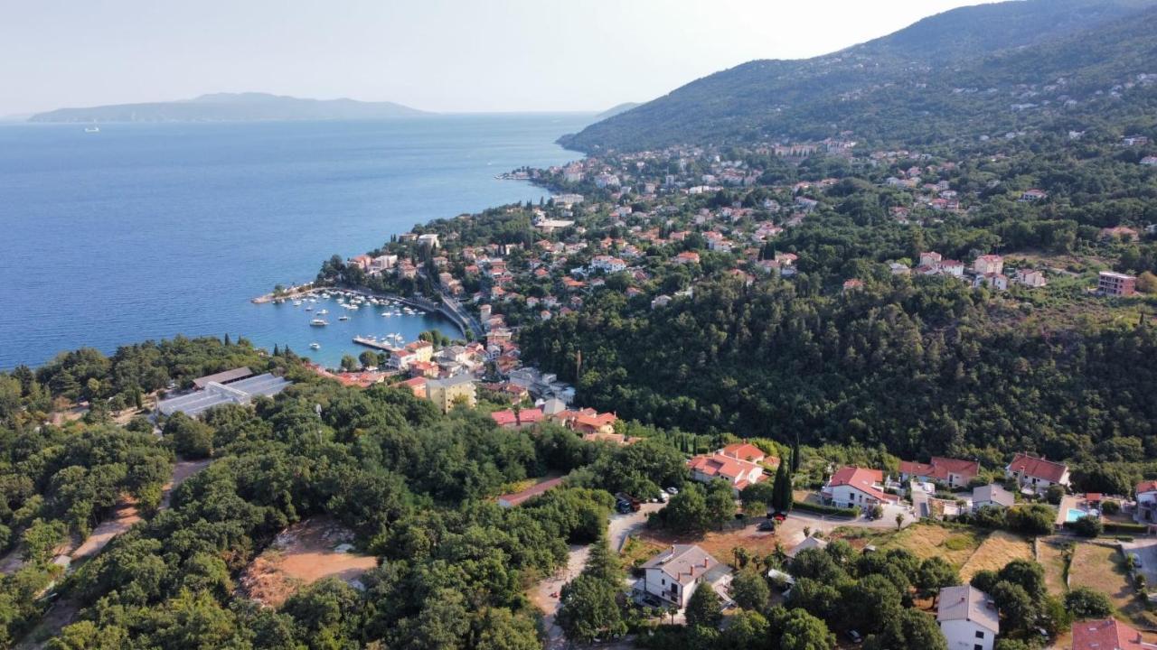 Sea View Apartment In Ичичи Экстерьер фото